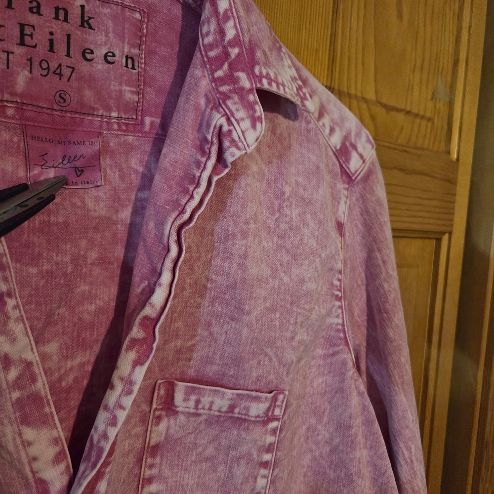 Frank & Eileen Pink Denim Shirt Size S Distressed Hem - Picture 4 of 10